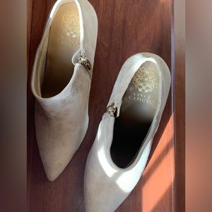 Brand New Vince Camuto Suede Booties